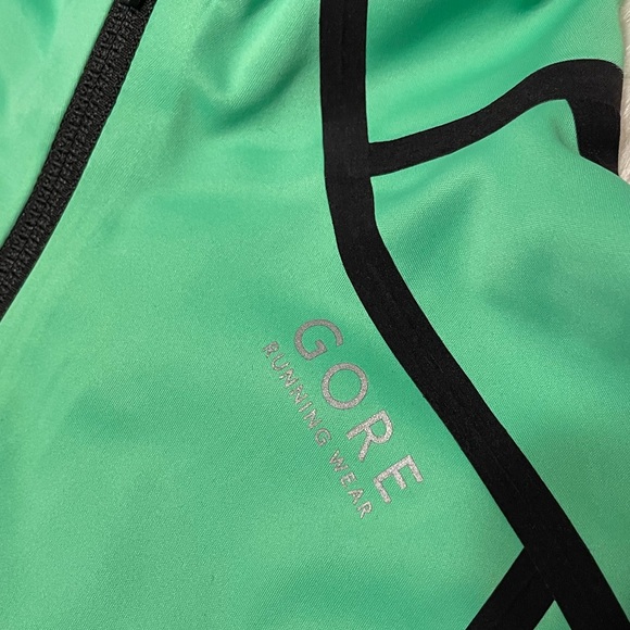 Gore Running Wear Windstopper jacket - Picture 4 of 12